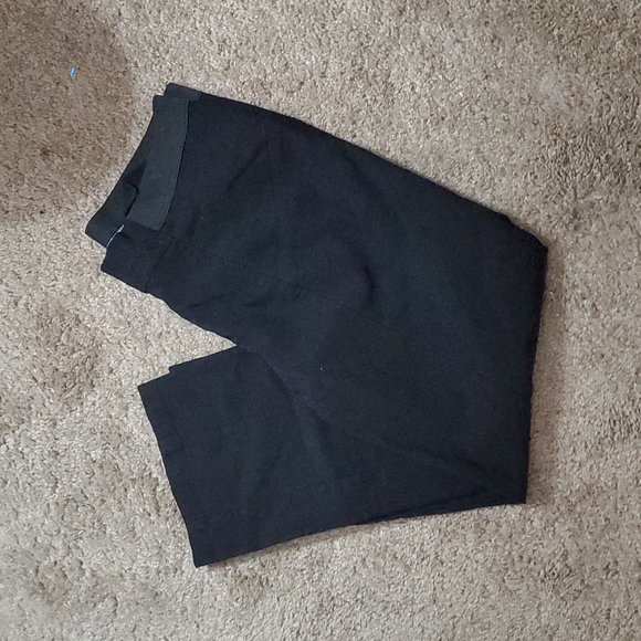 CLEARANCE SALE! Simply Vera Wang womens dress capris - Picture 1 of 1
